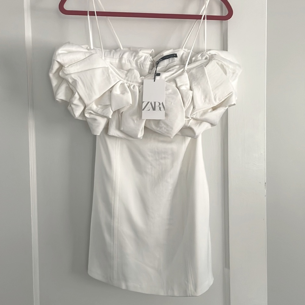 BRAND NEW Zara White Ruffle Dress